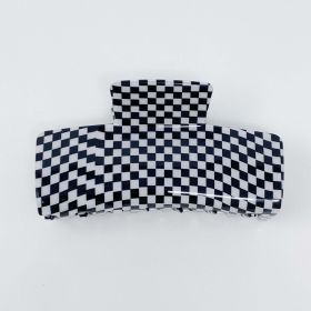 Oversized Checkered Hair Claw (Color: Black)