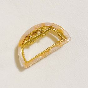 Stylish Outlined Hair Claw (Color: Peach Mix)